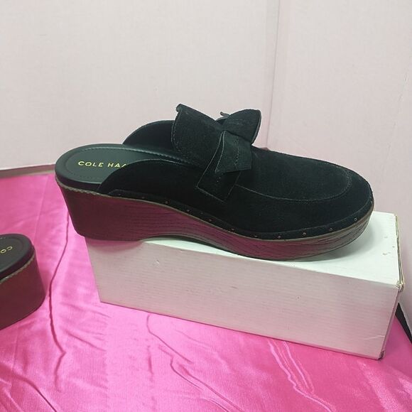 Womens SZ 10B Cole Haan CloudFeel All Day Bow Clogs - Black Suede, [W25917] - Picture 3 of 11